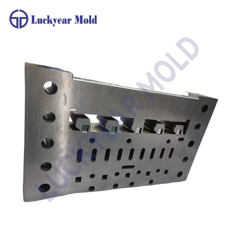 Карактеристики на деловите за CNC машини