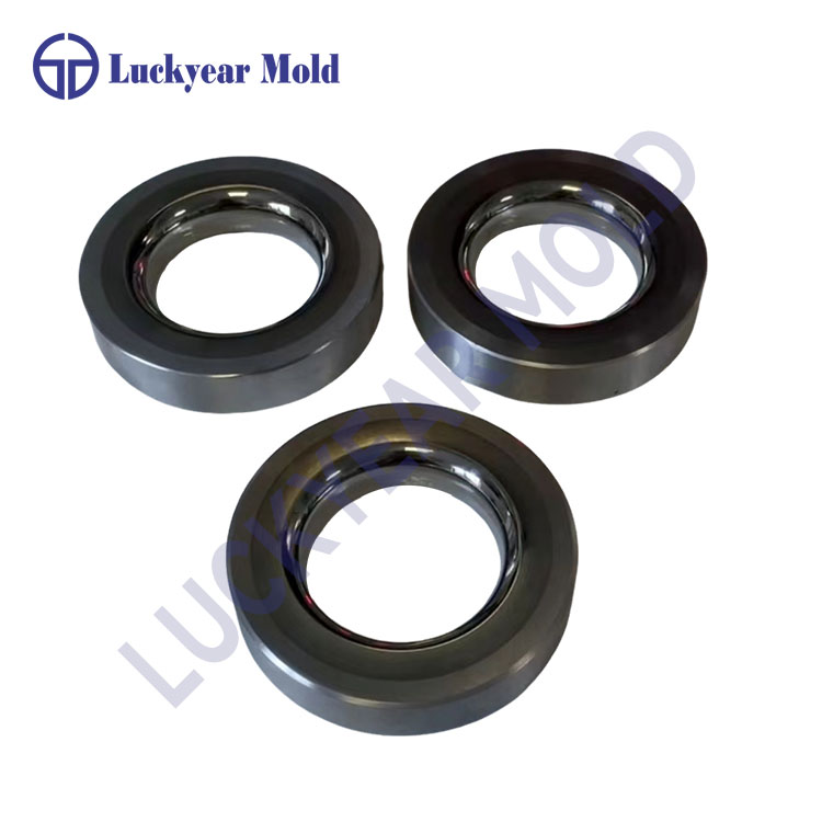 Разбирање на удари и умирања од тврда легура